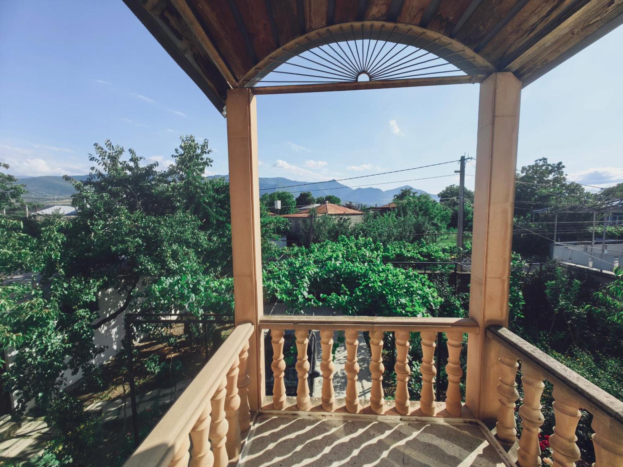 Guest House Metreveli Street 19 Khashuri Exterior foto